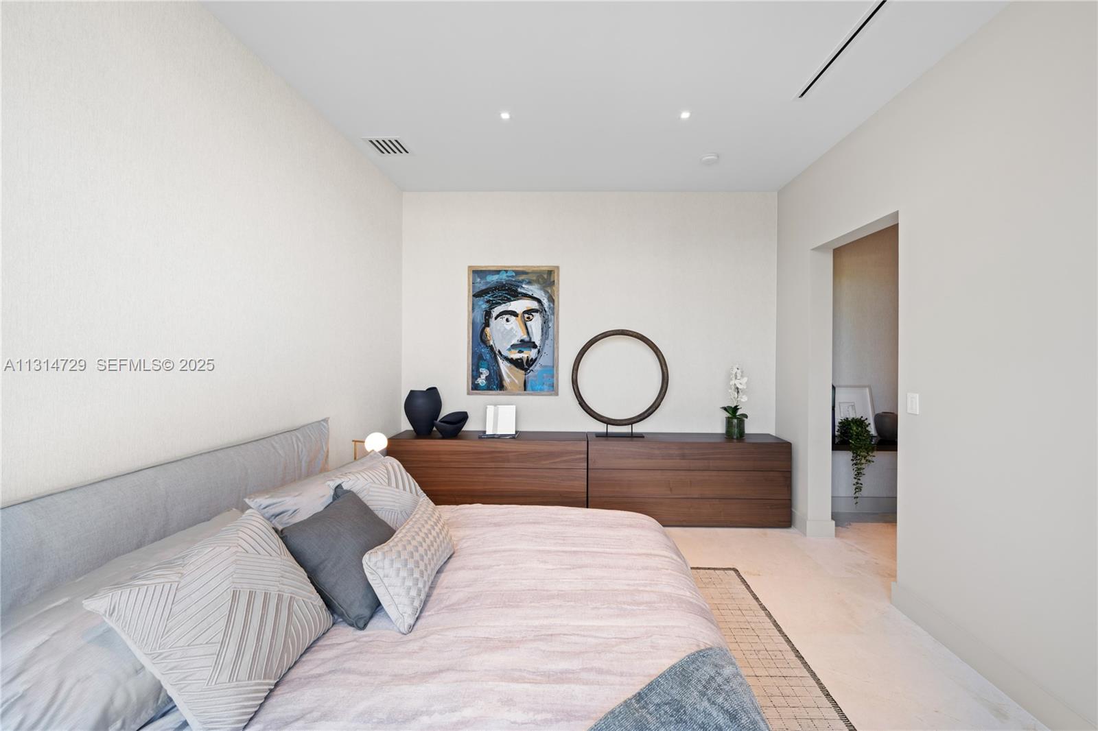 EASTERN SHORES - Residential