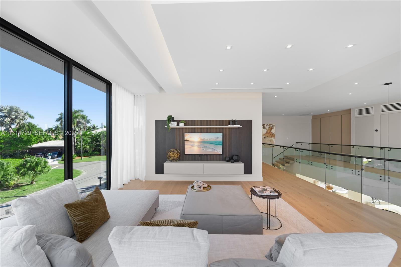 EASTERN SHORES - Residential