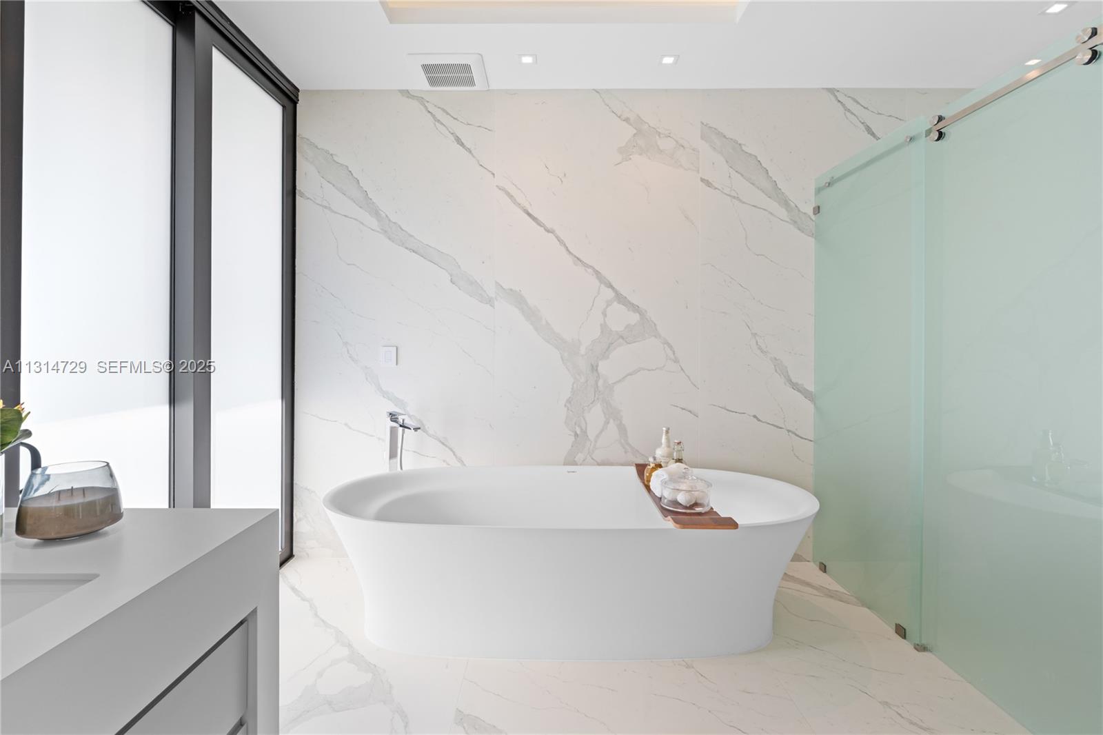 EASTERN SHORES - Residential