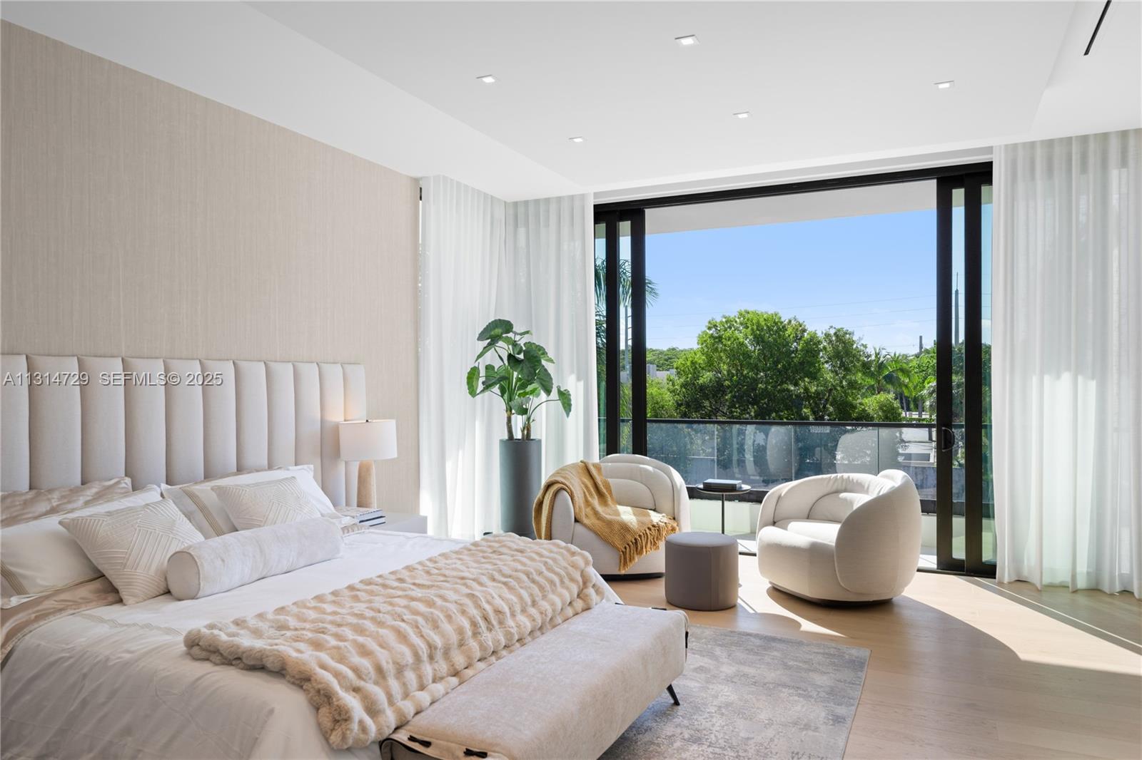 EASTERN SHORES - Residential