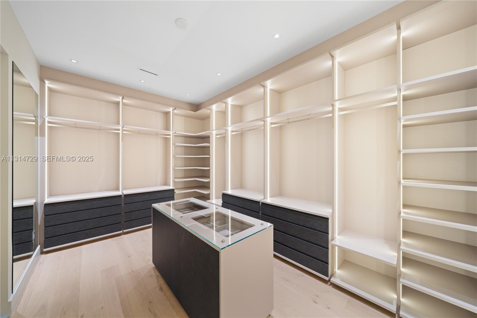 EASTERN SHORES - Residential