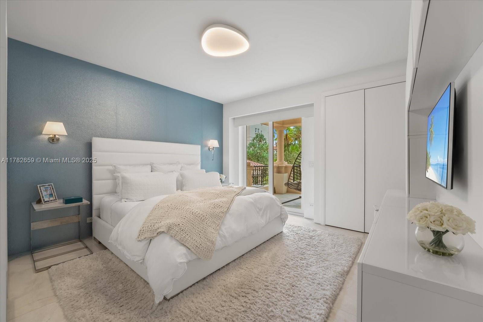 OCEANSIDE @ FISHER ISL CO - Residential