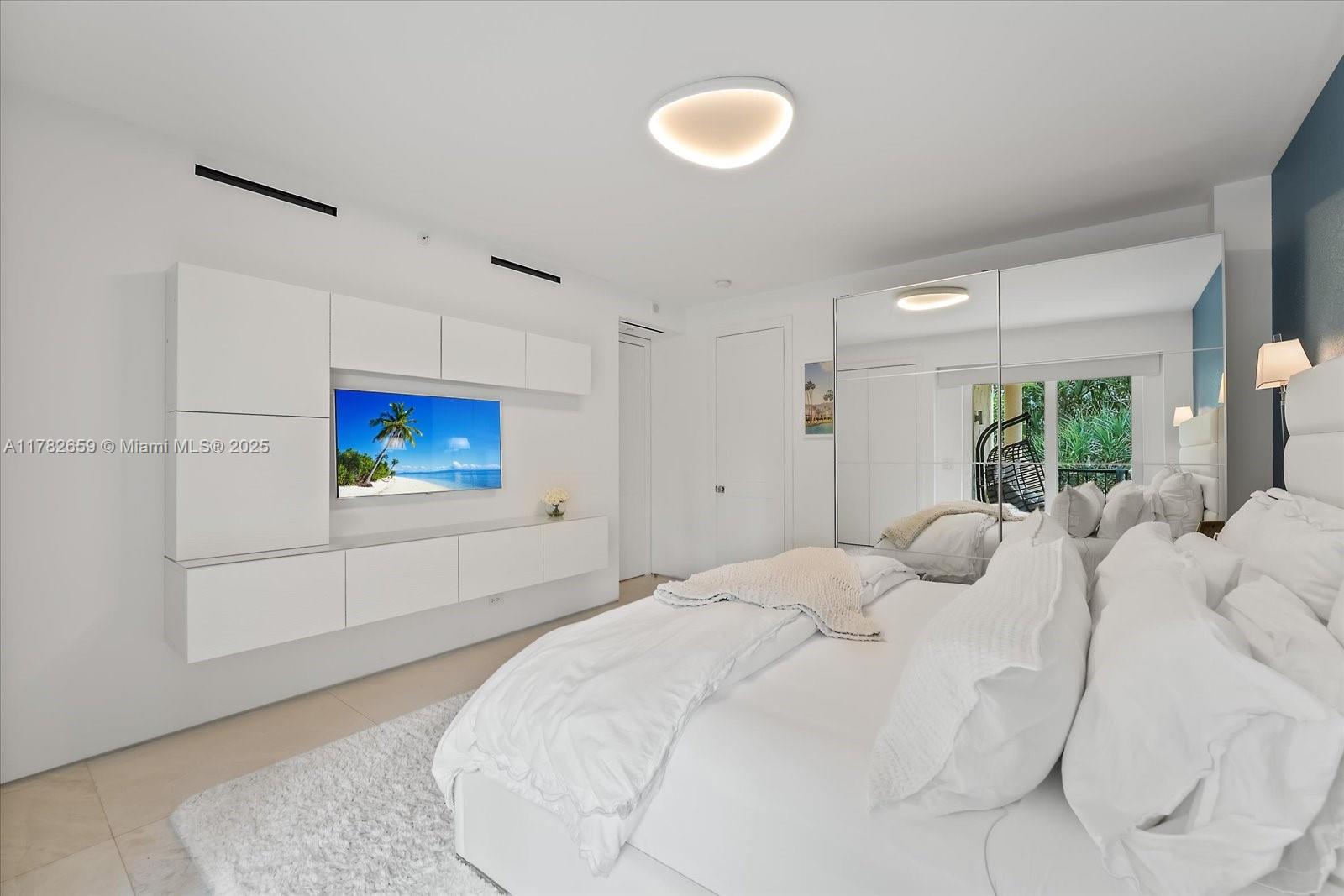 OCEANSIDE @ FISHER ISL CO - Residential