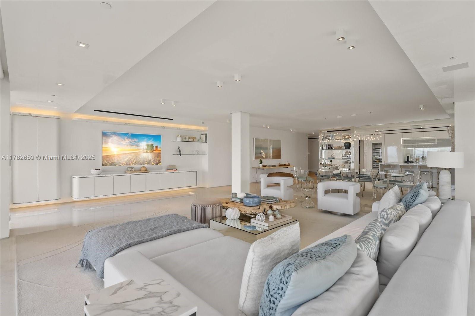 OCEANSIDE @ FISHER ISL CO - Residential