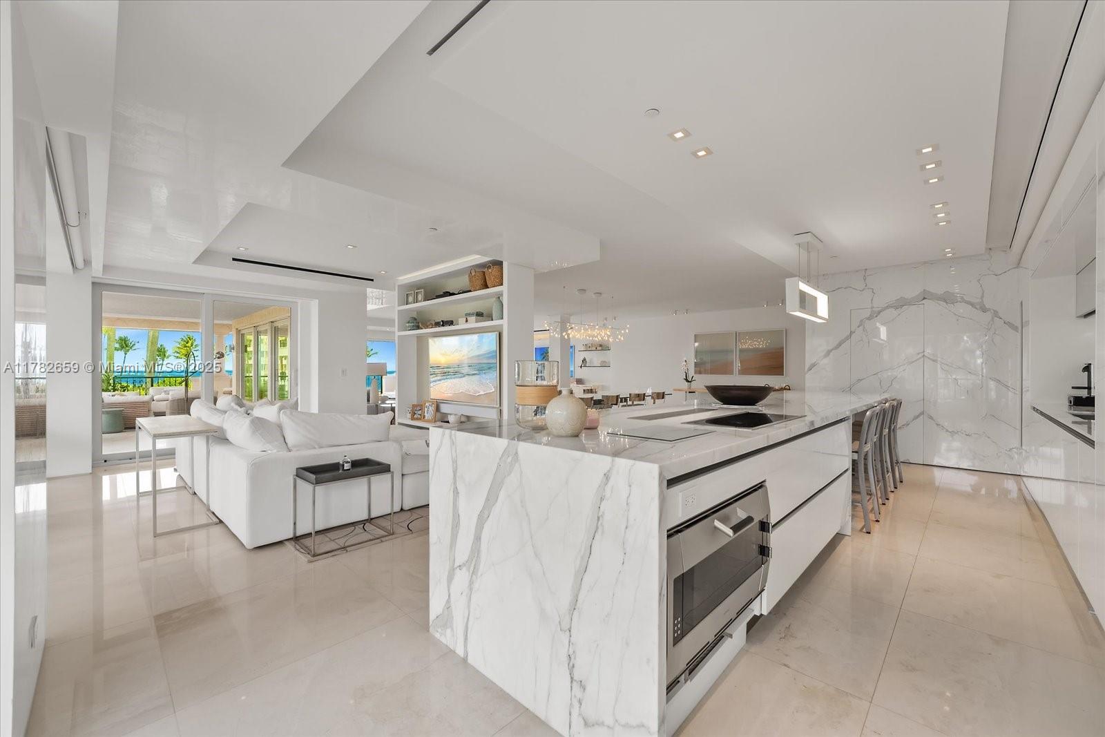 OCEANSIDE @ FISHER ISL CO - Residential