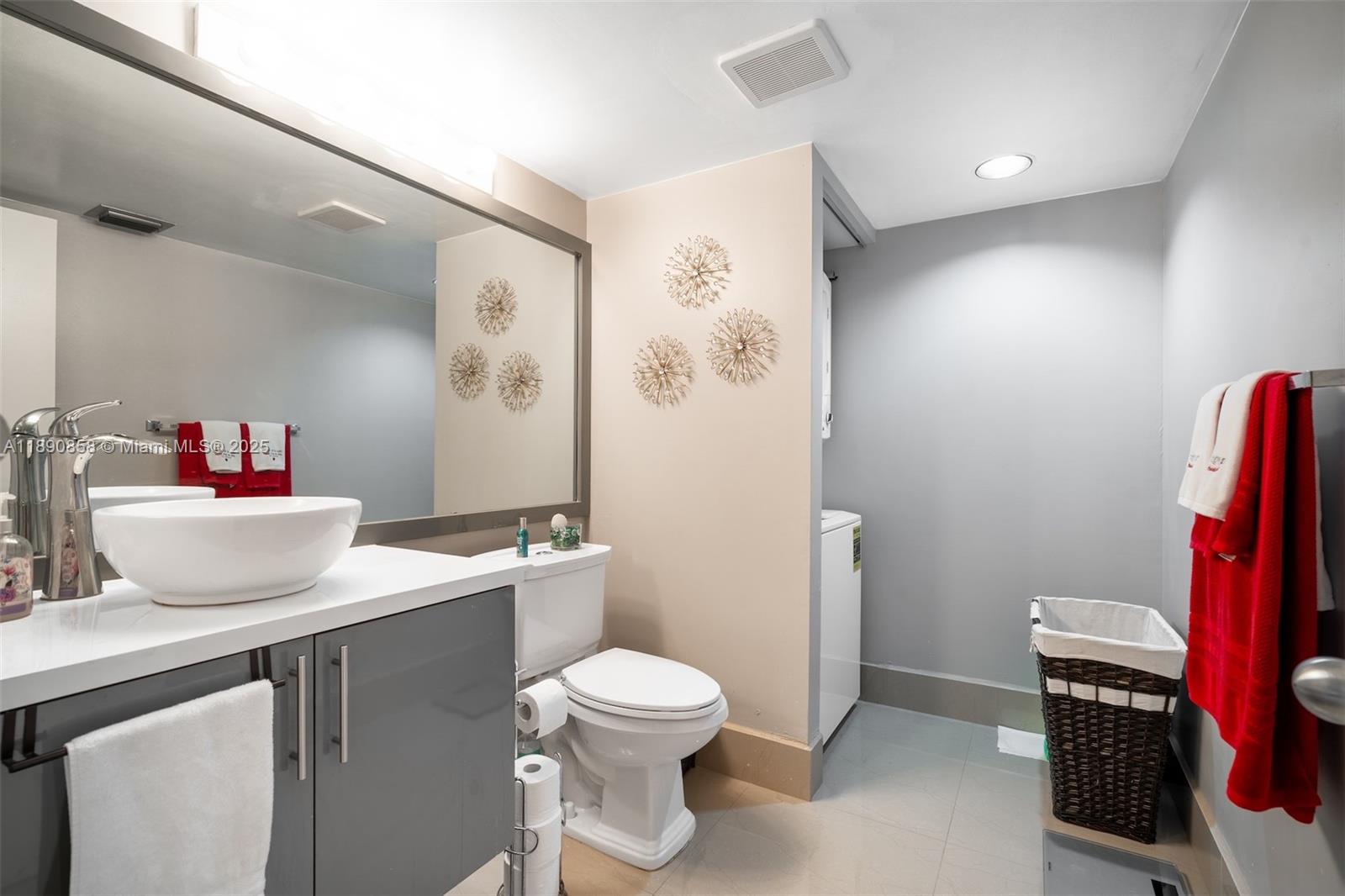 CAMBRIDGE AT CENTURY VILL - Residential Lease