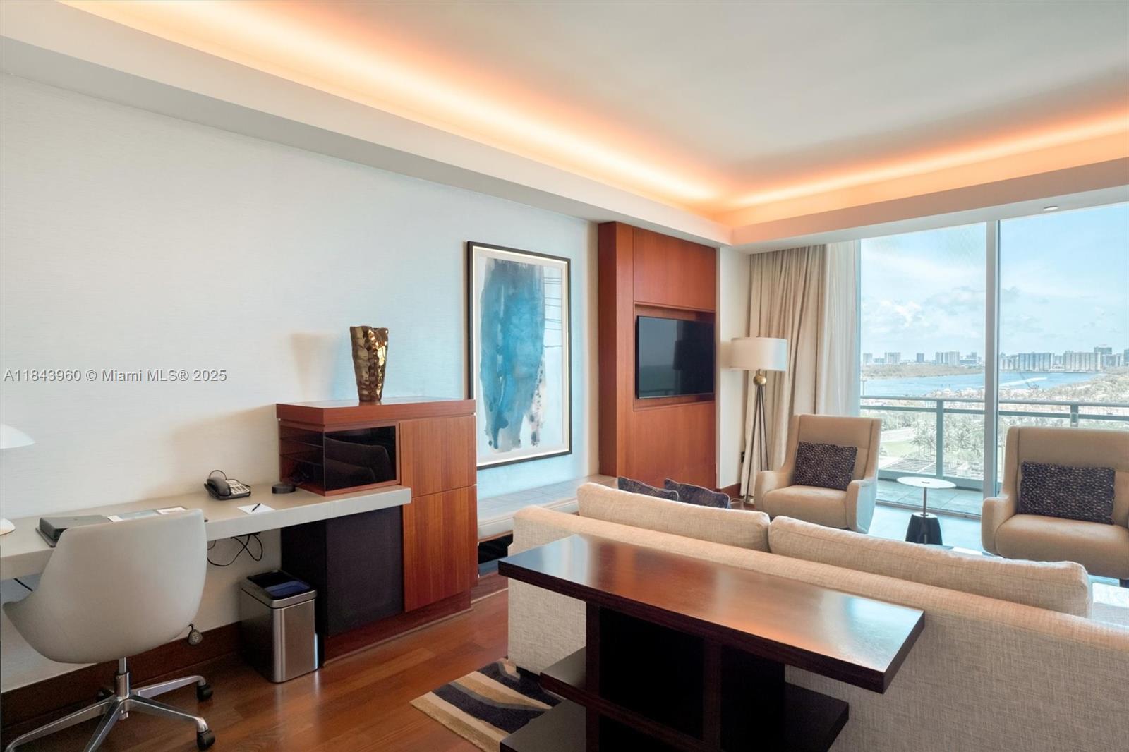 10295 Collins Ave #1014