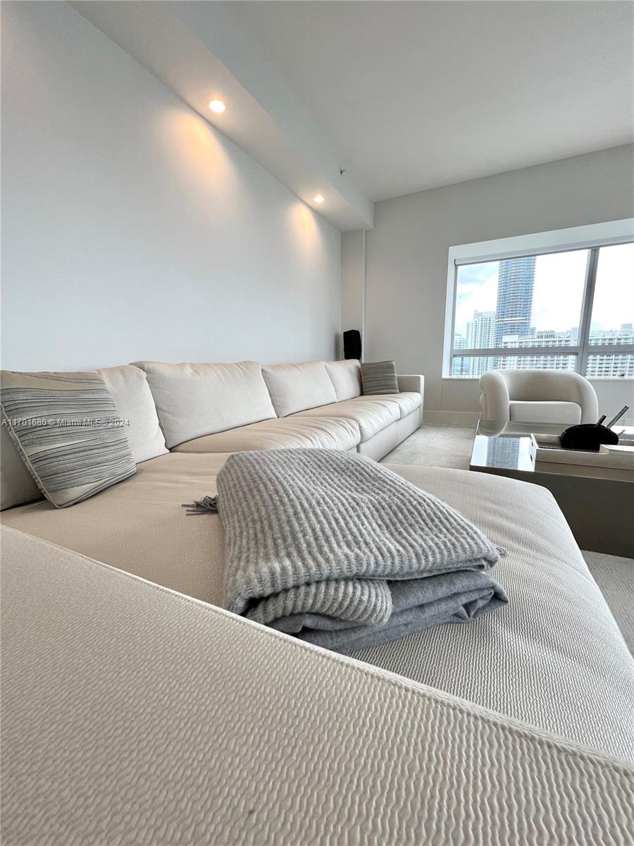 MILLENNIUM TOWER CONDOMIN - Residential