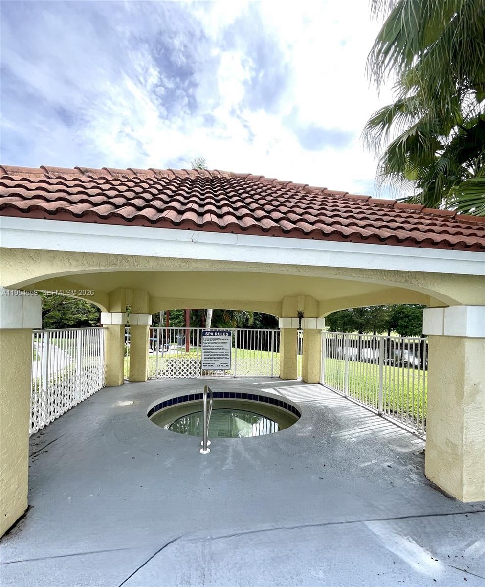 ISLES AT LAGO MAR CONDO - Residential