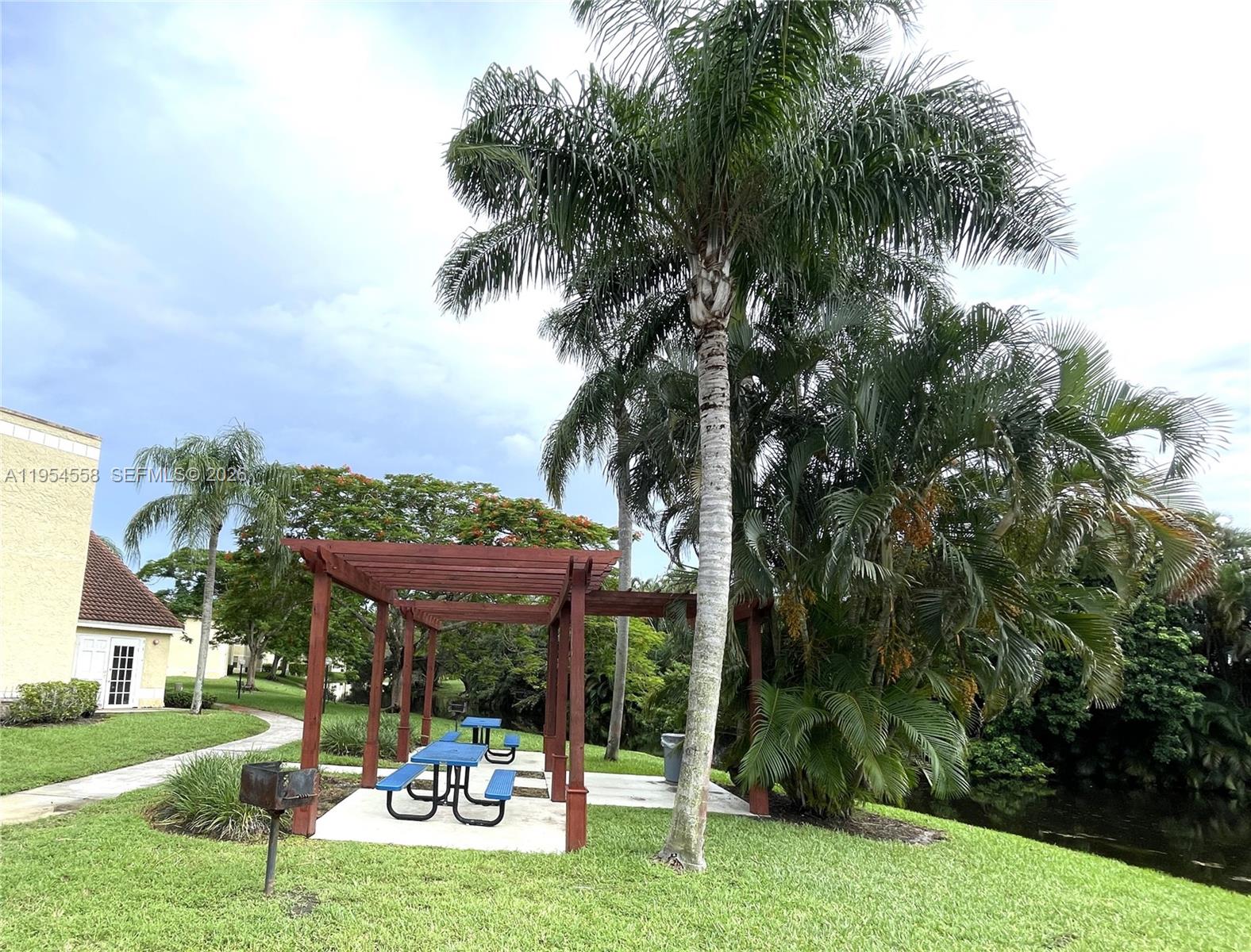 ISLES AT LAGO MAR CONDO - Residential