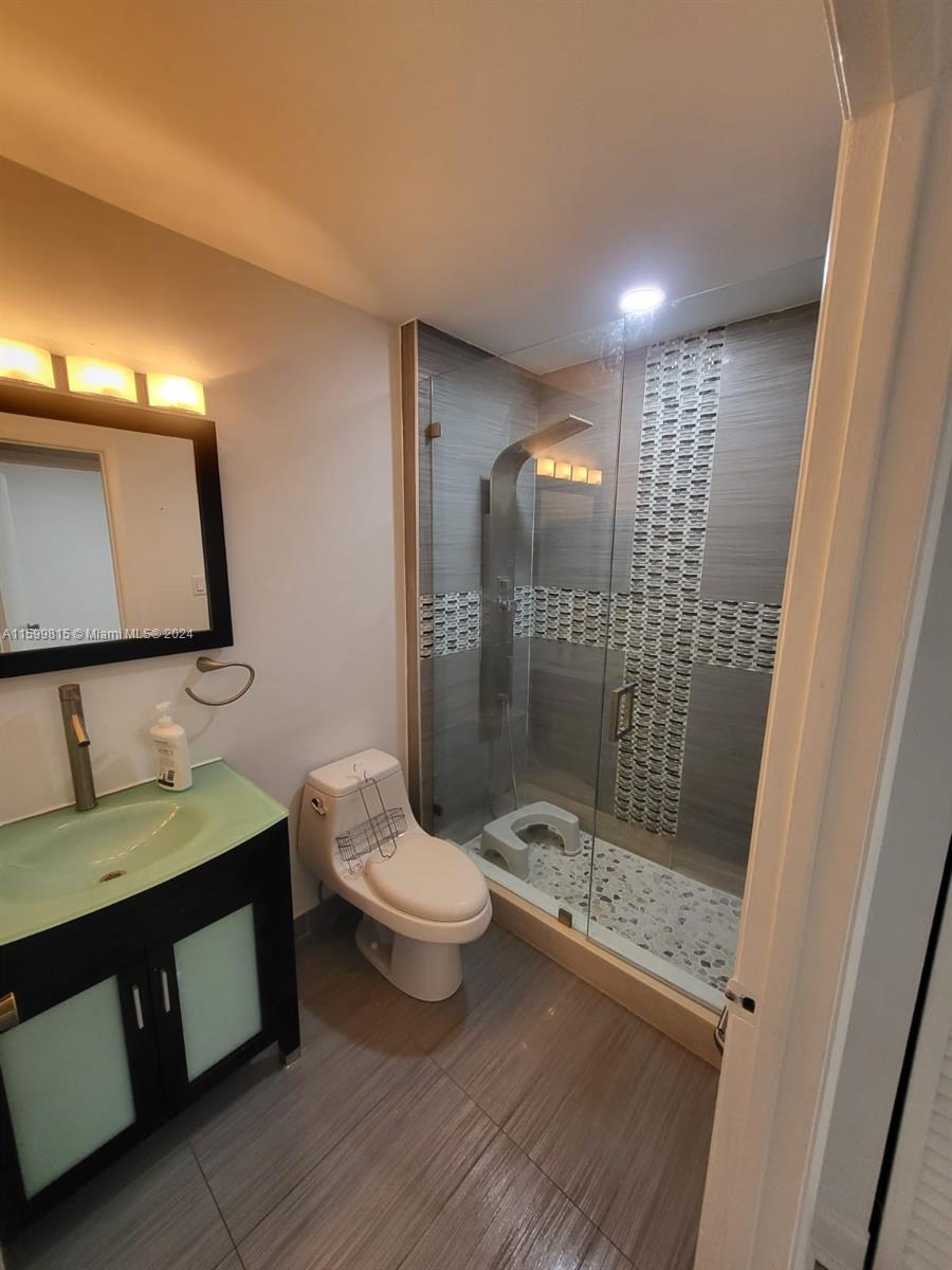 HAMMOCKS TRAILS CONDO - Residential Lease