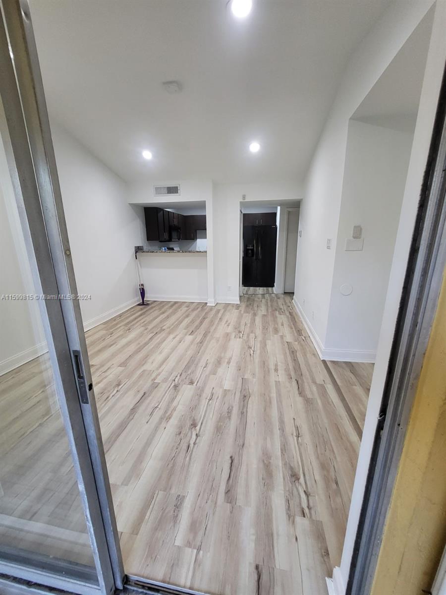 HAMMOCKS TRAILS CONDO - Residential Lease