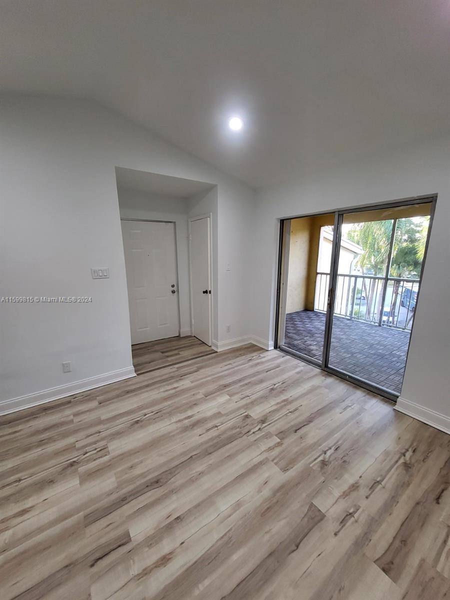 HAMMOCKS TRAILS CONDO - Residential Lease