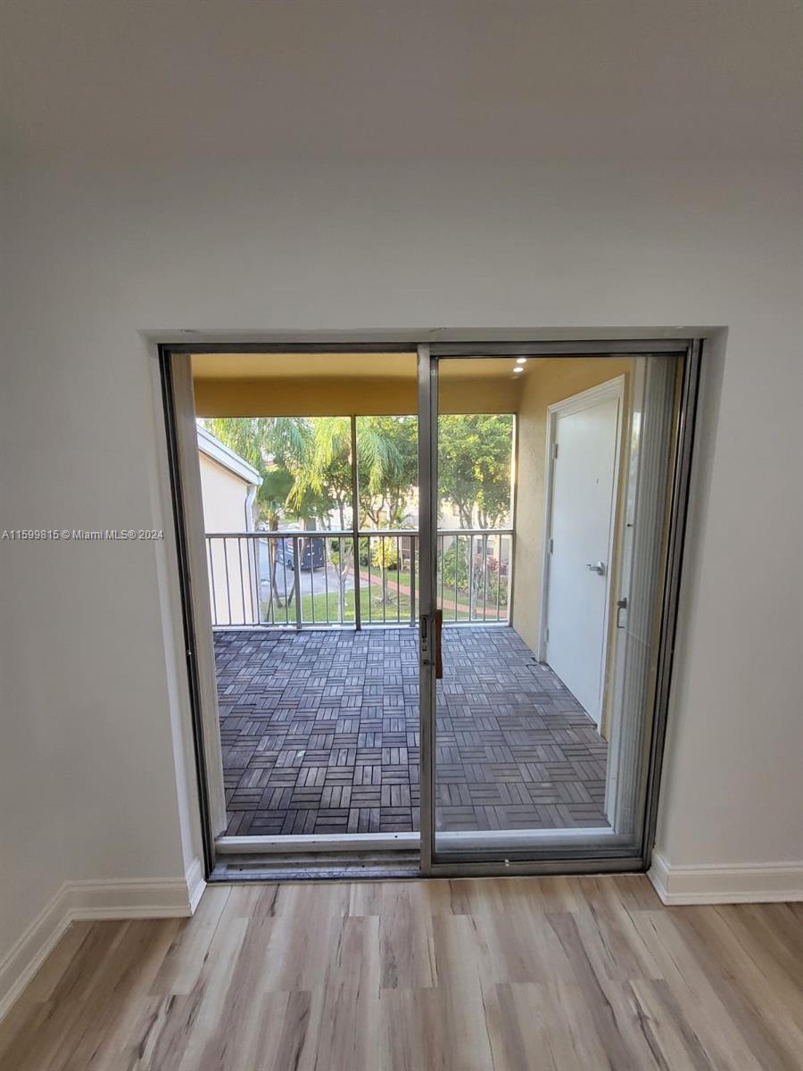 HAMMOCKS TRAILS CONDO - Residential Lease
