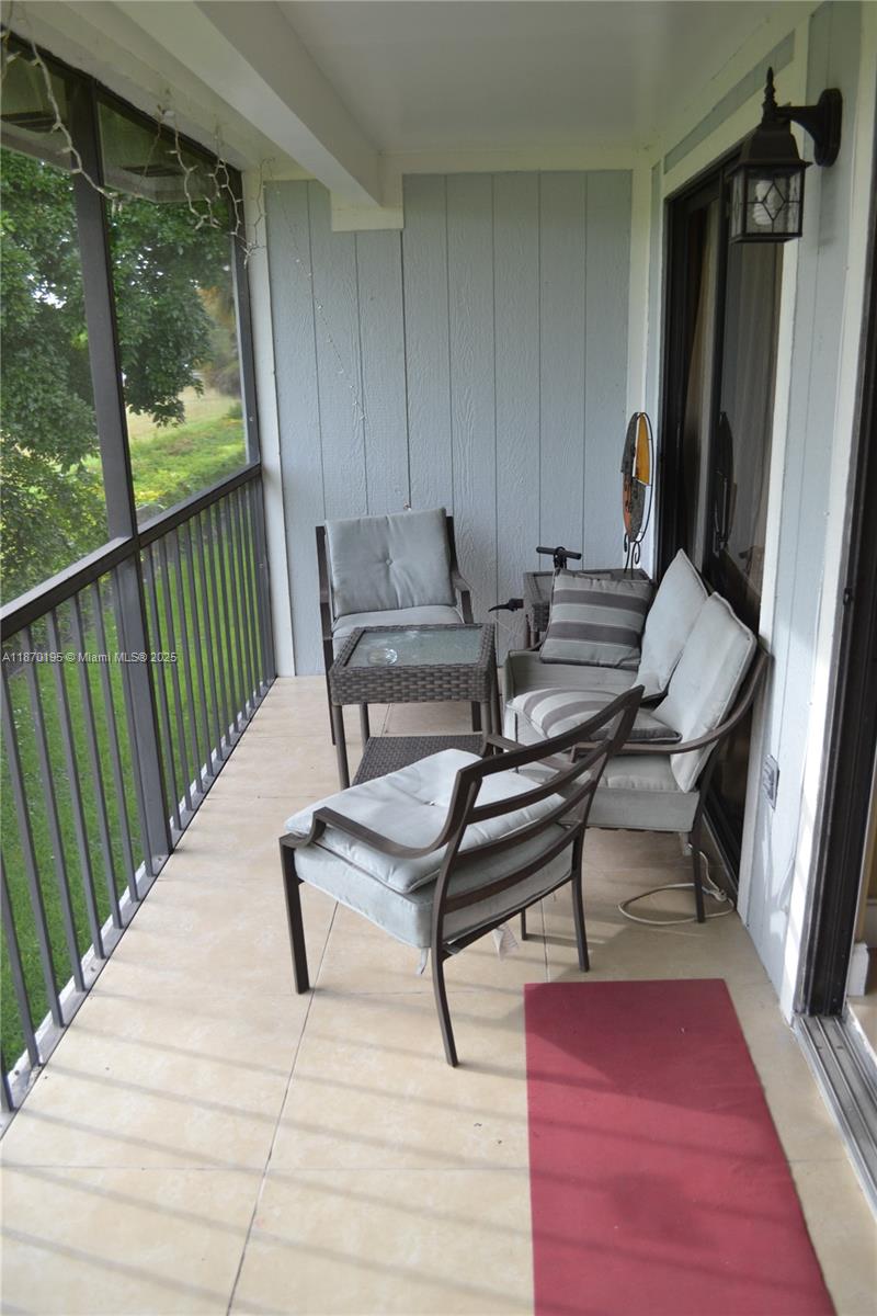 LAKEVIEW AT THE HAMMOCKS - Residential