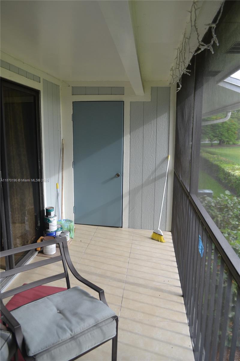 LAKEVIEW AT THE HAMMOCKS - Residential