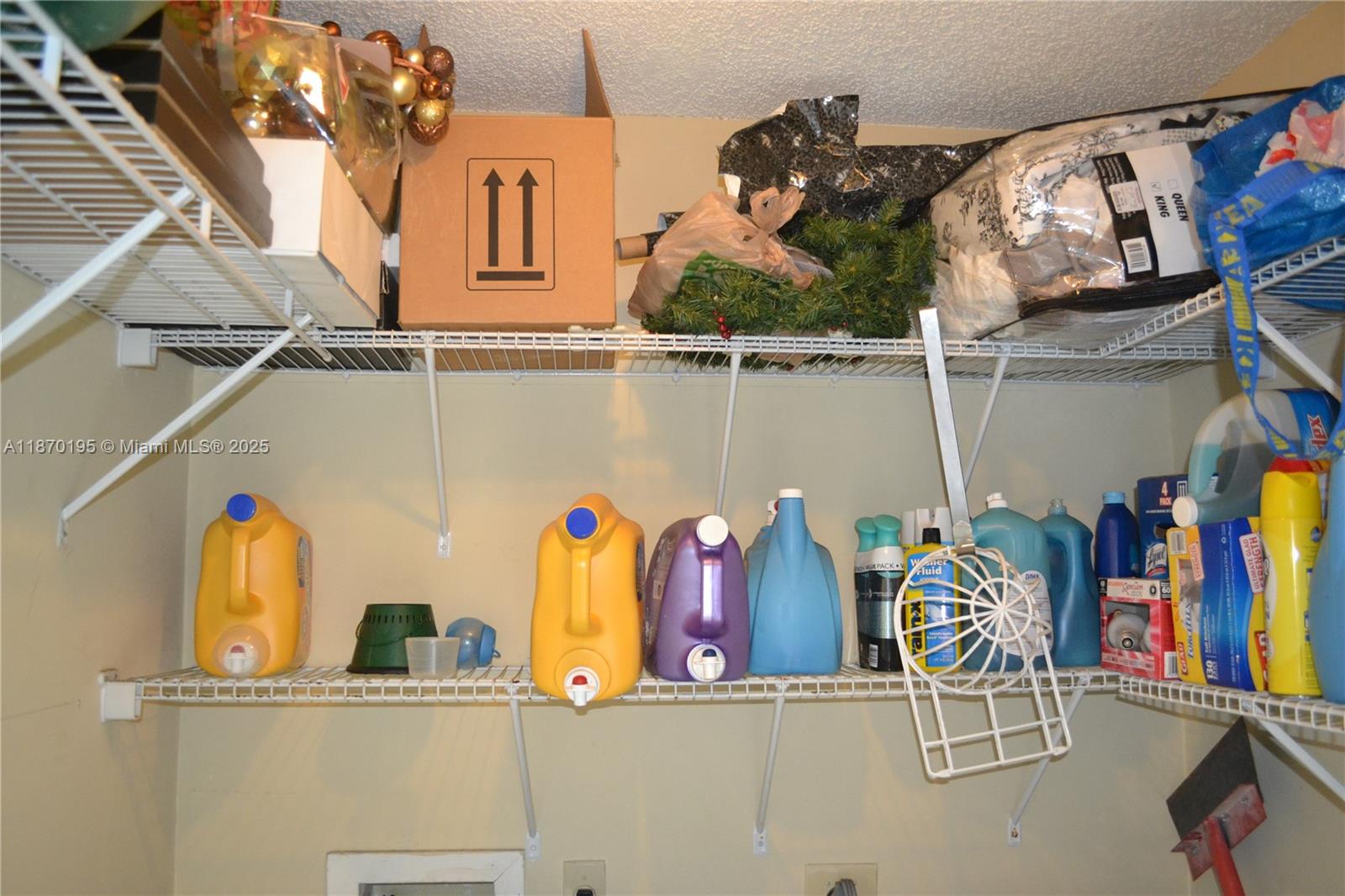 LAKEVIEW AT THE HAMMOCKS - Residential