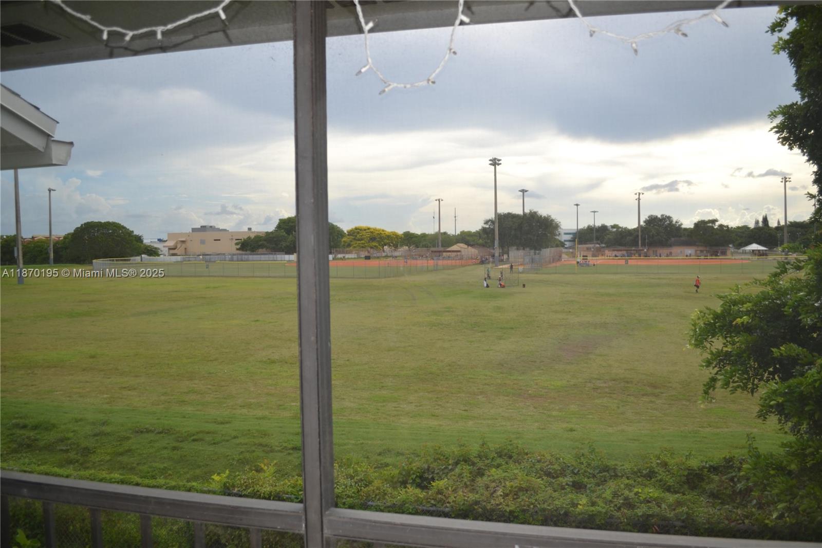 LAKEVIEW AT THE HAMMOCKS - Residential