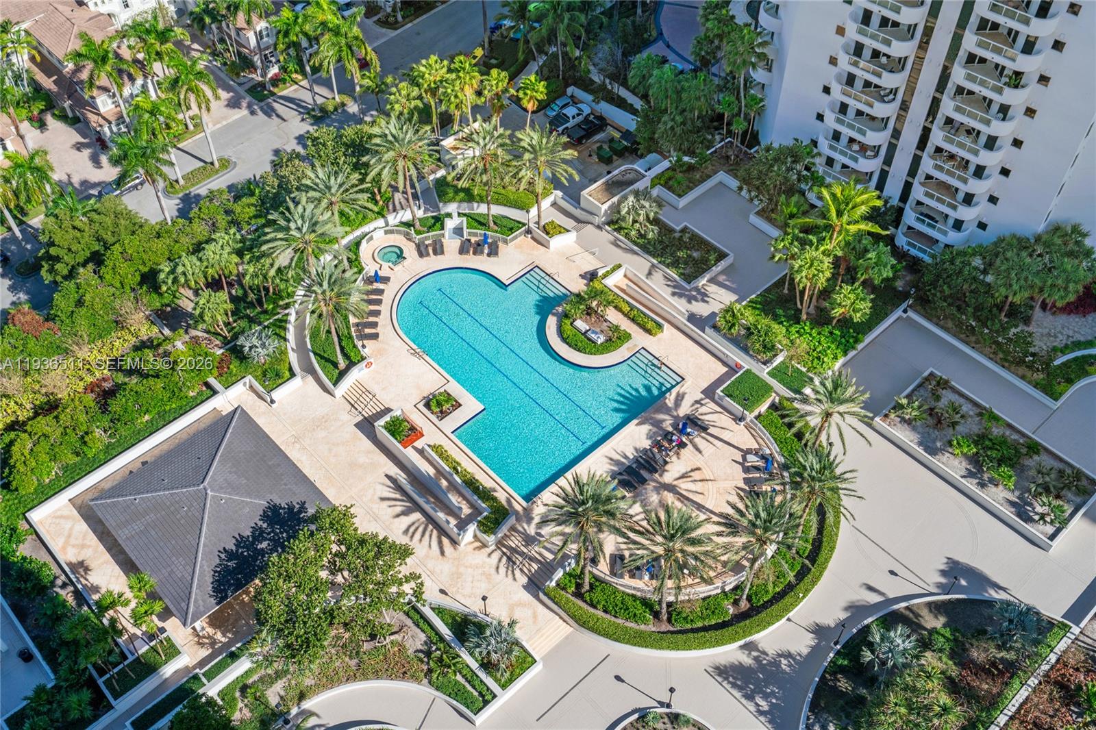 NORTH TOWER AT THE POINT - Residential