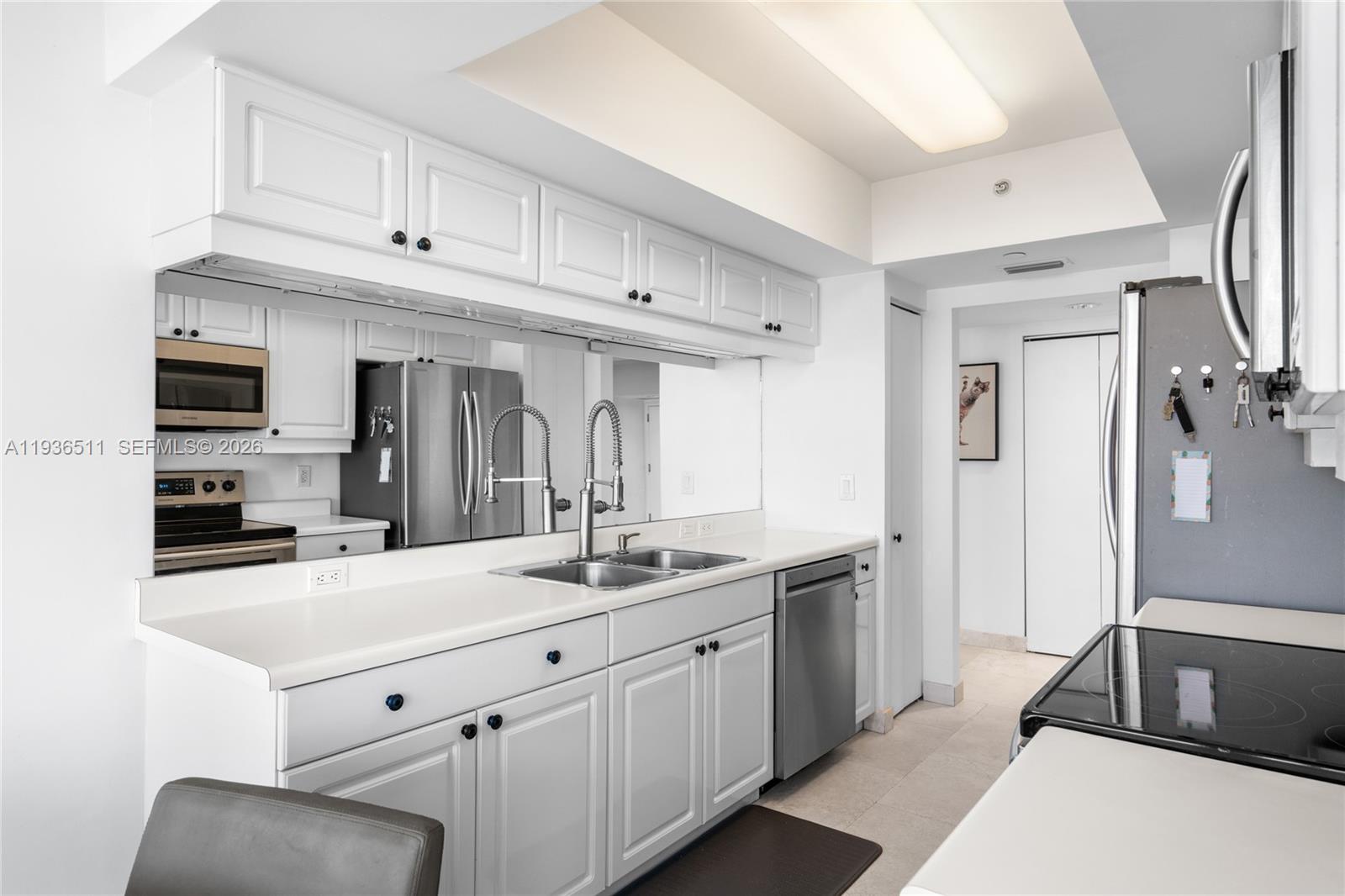 NORTH TOWER AT THE POINT - Residential