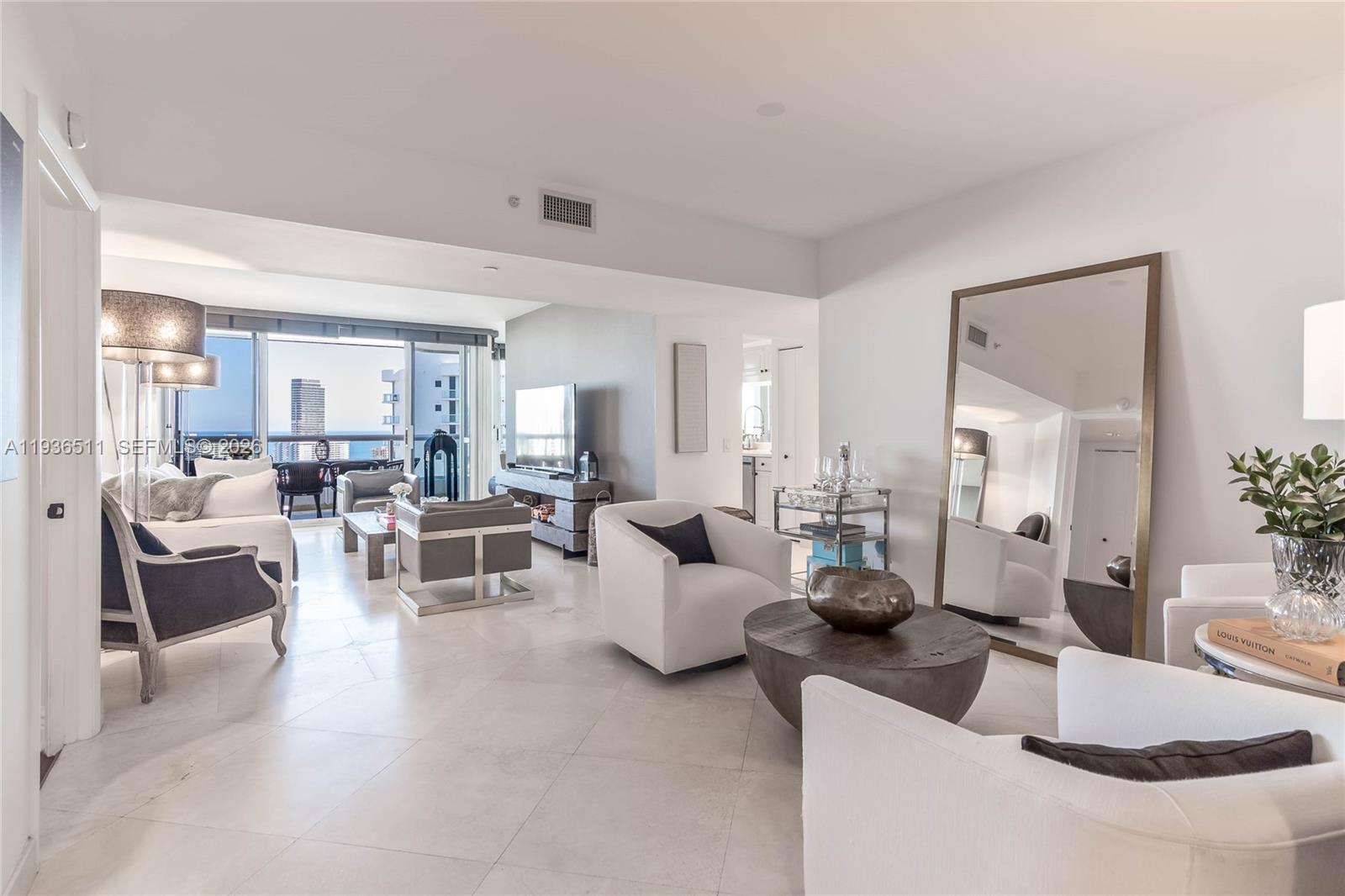 NORTH TOWER AT THE POINT - Residential