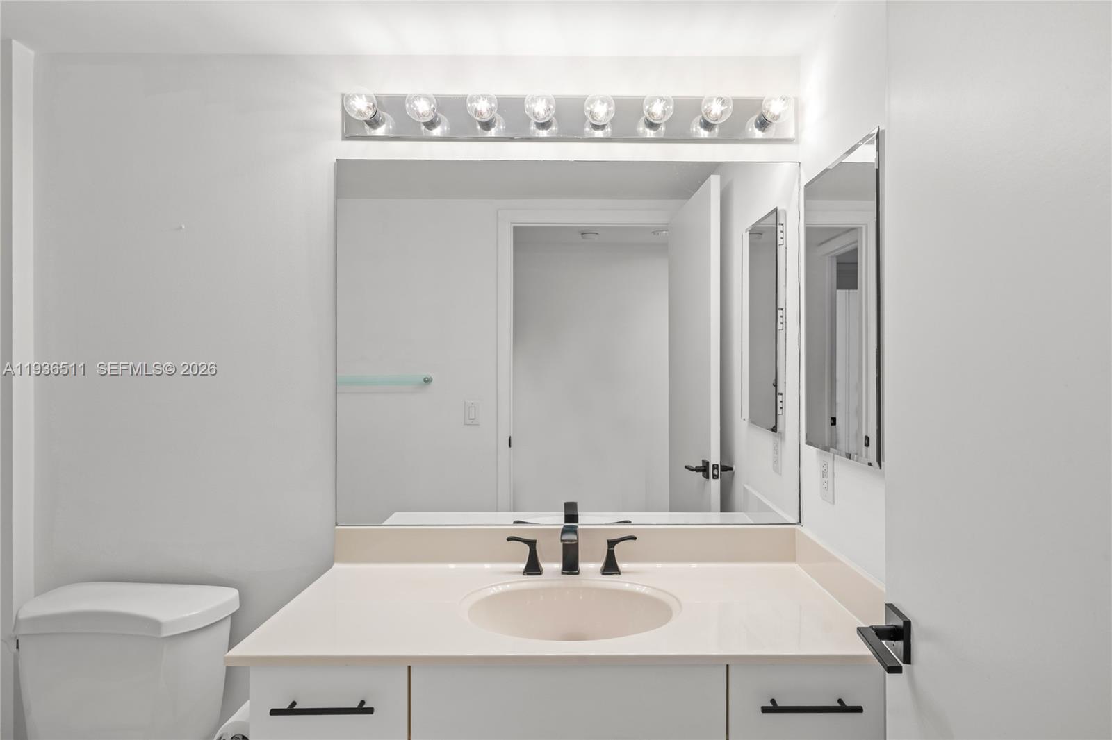 NORTH TOWER AT THE POINT - Residential