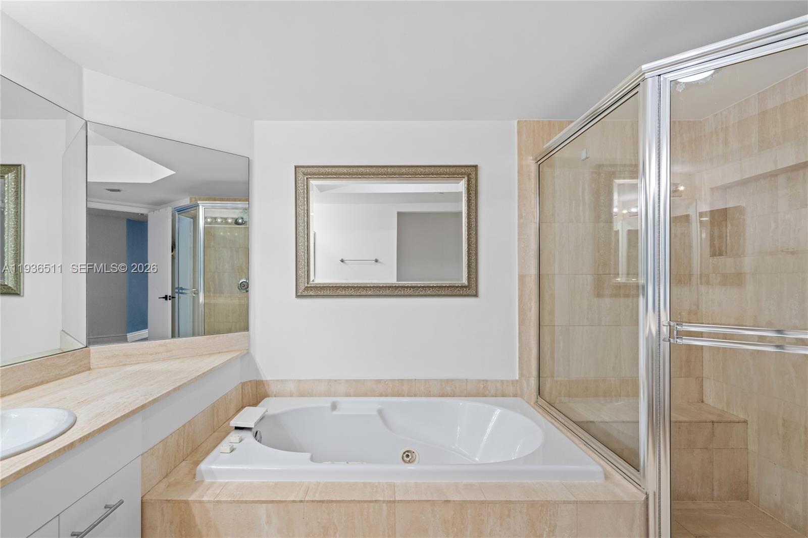 NORTH TOWER AT THE POINT - Residential