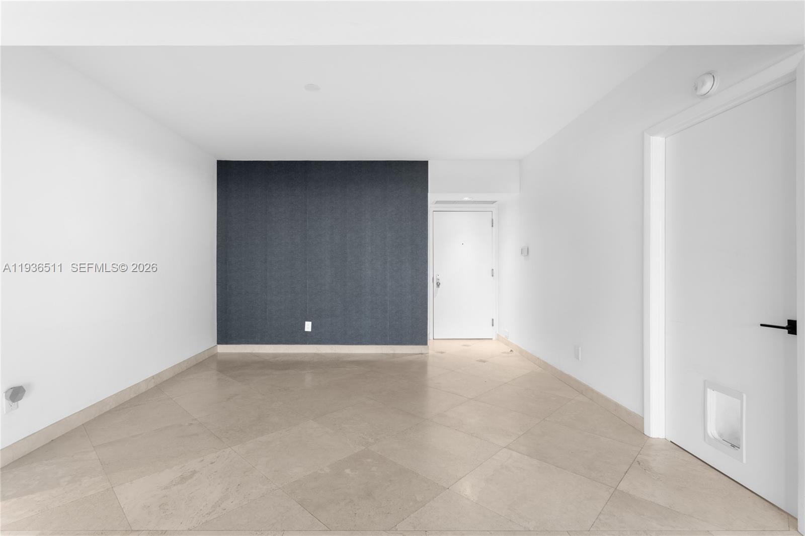 NORTH TOWER AT THE POINT - Residential