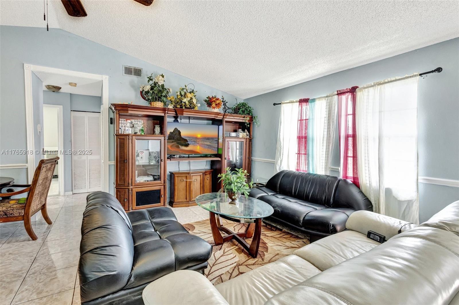 PORT ST LUCIE SECTION 3 - Residential