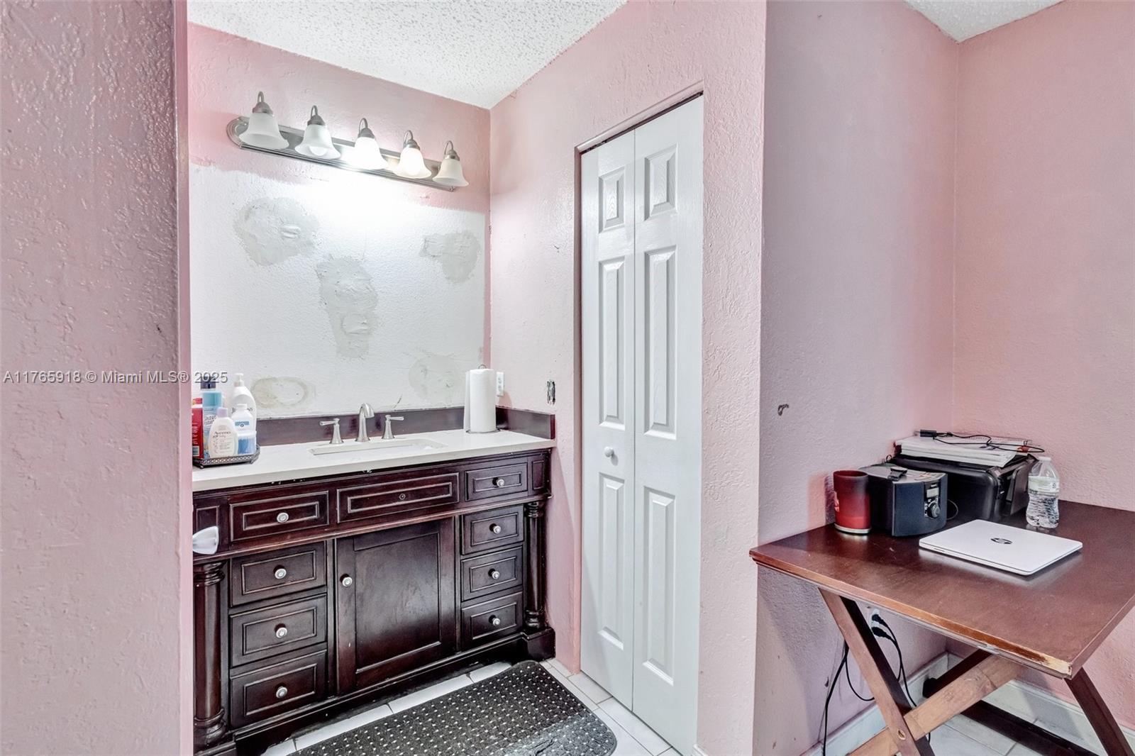 PORT ST LUCIE SECTION 3 - Residential