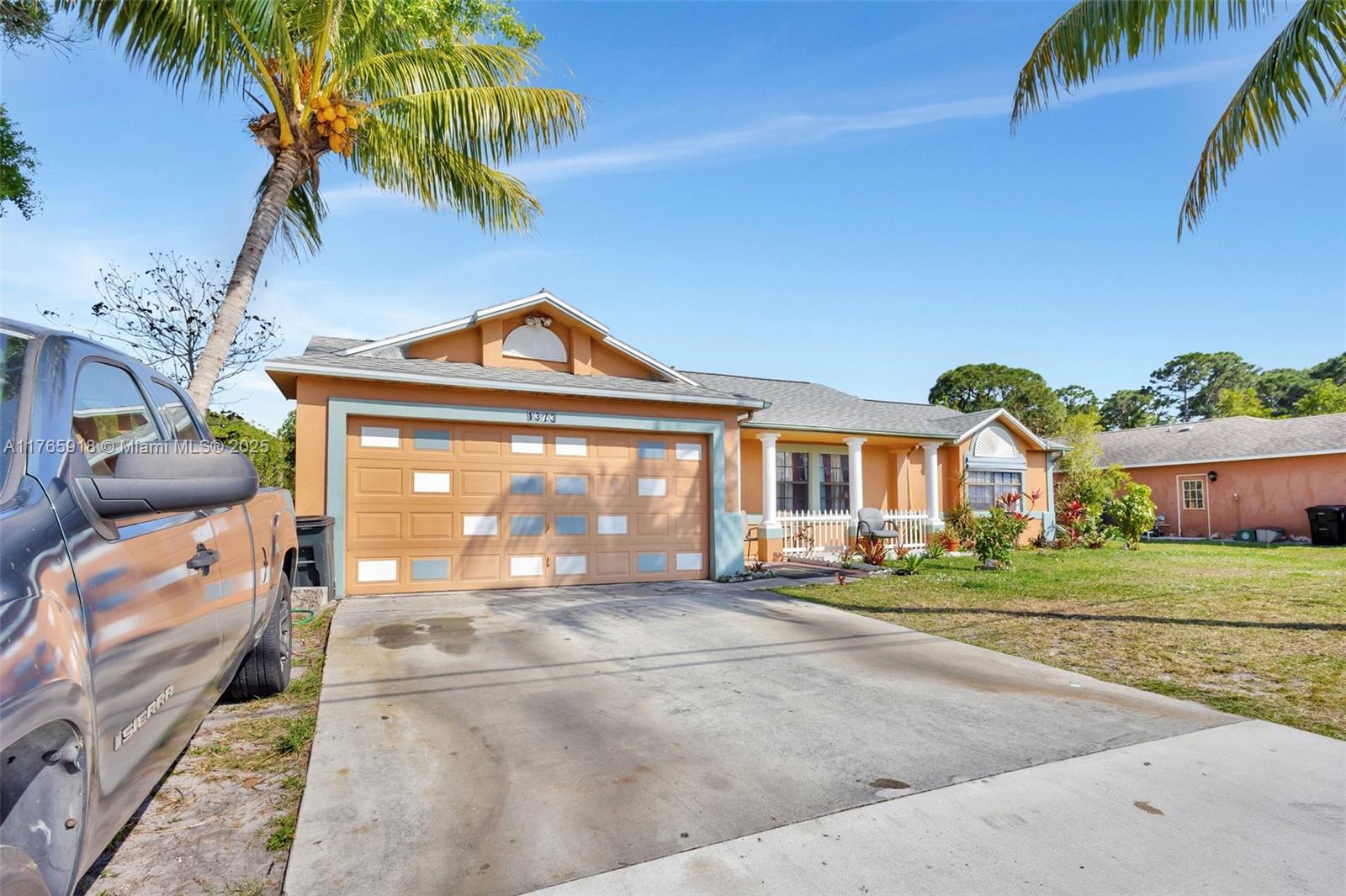 PORT ST LUCIE SECTION 3 - Residential