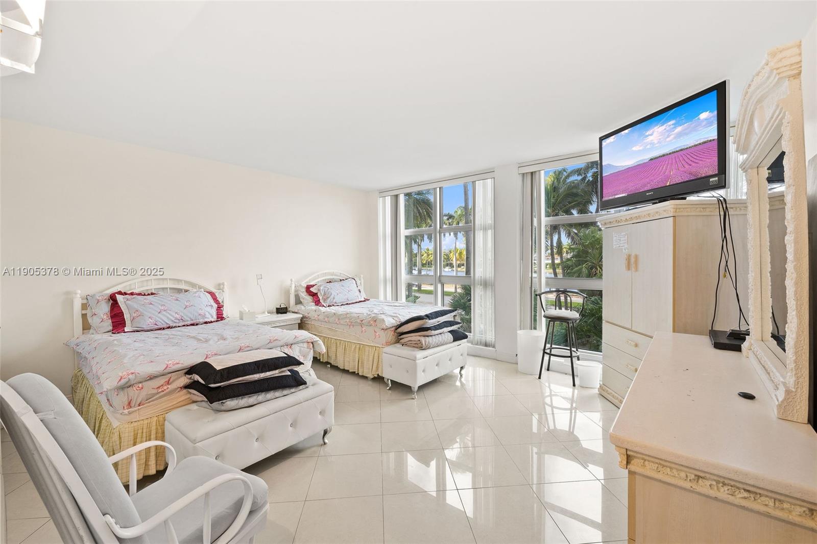 CRYSTAL HOUSE CONDO - Residential Lease