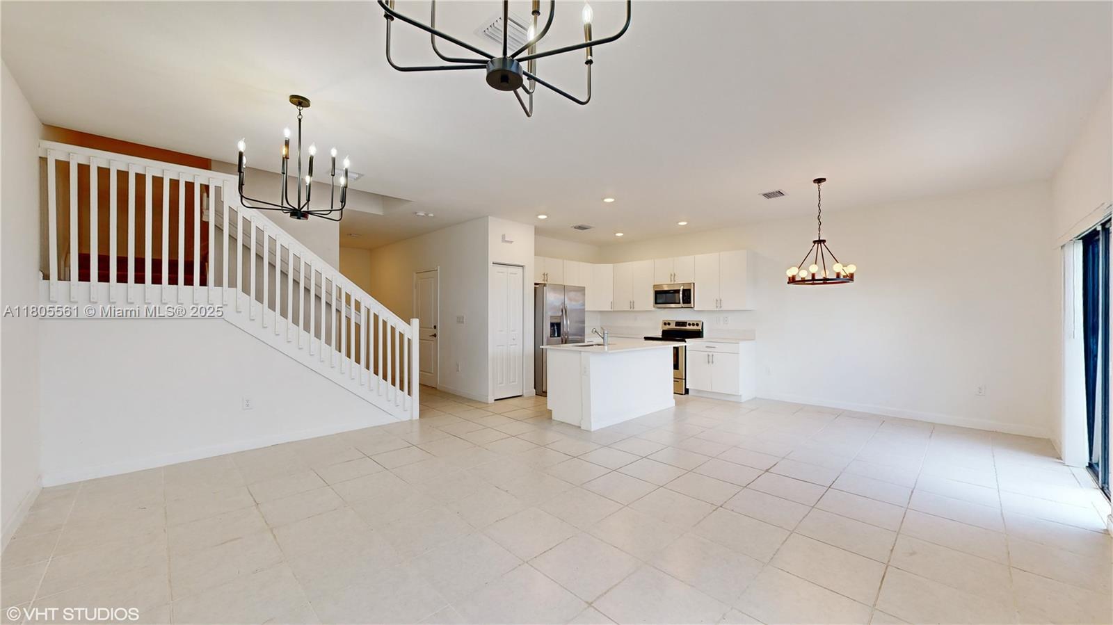 ENCLAVE SOUTH PHASE 2 - Residential