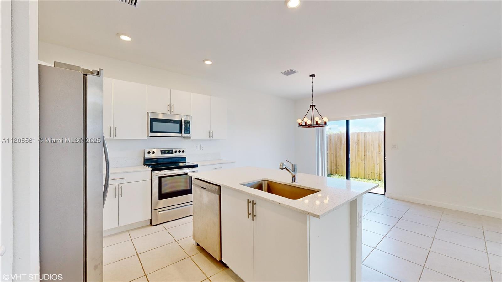 ENCLAVE SOUTH PHASE 2 - Residential