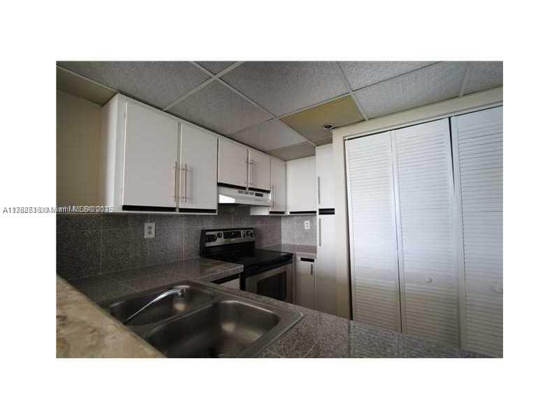 Rental Property at 540 Brickell Key Dr 918, Miami, Broward County, Florida - Bedrooms: 1 
Bathrooms: 2  - $2,450 MO.