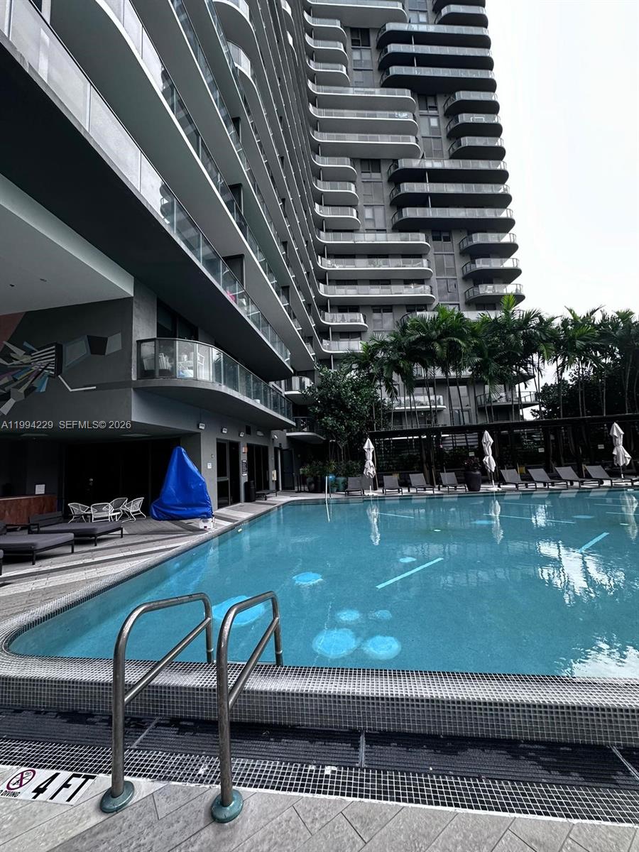 3401 MIDTOWN CONDO - Residential