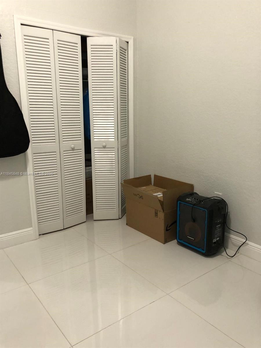 EDGEWATER CONDO - Residential