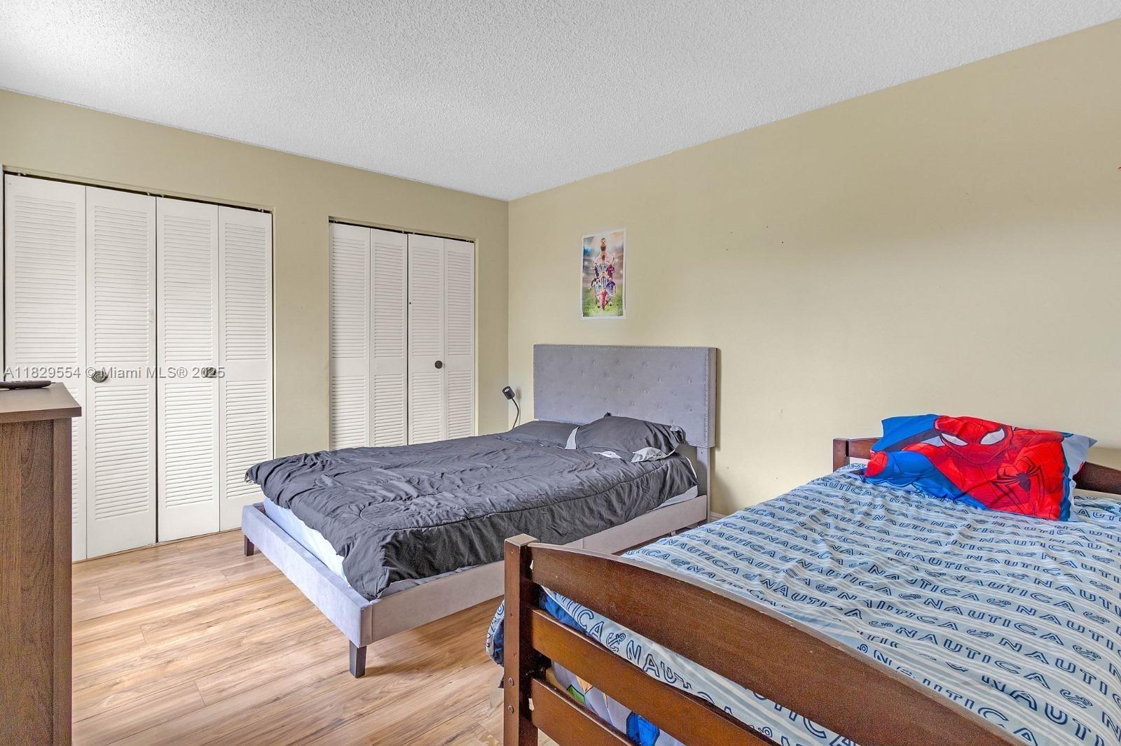 PARKSIDE - Residential