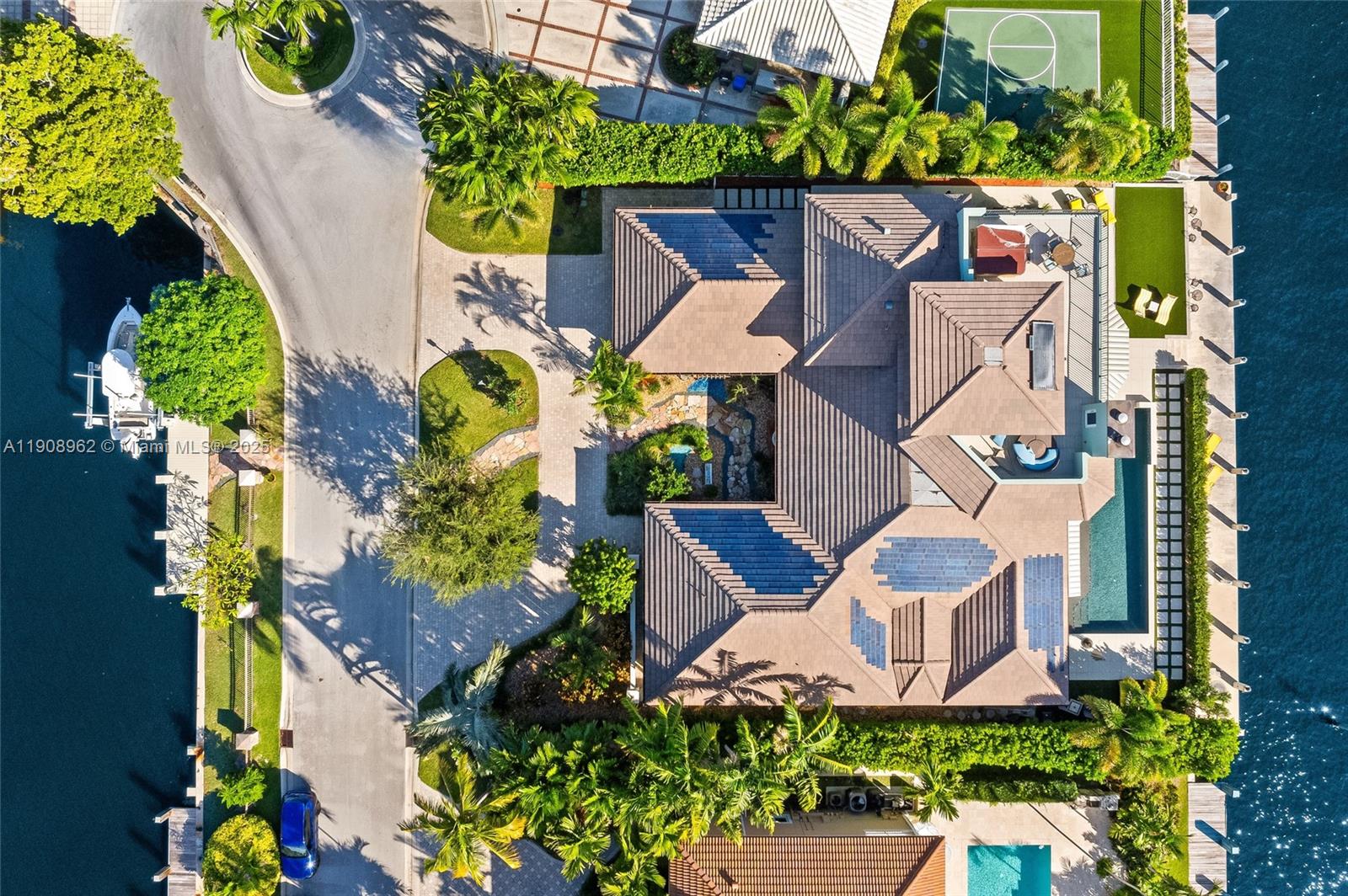 BAY COLONY SECTION OF THE - Residential Lease