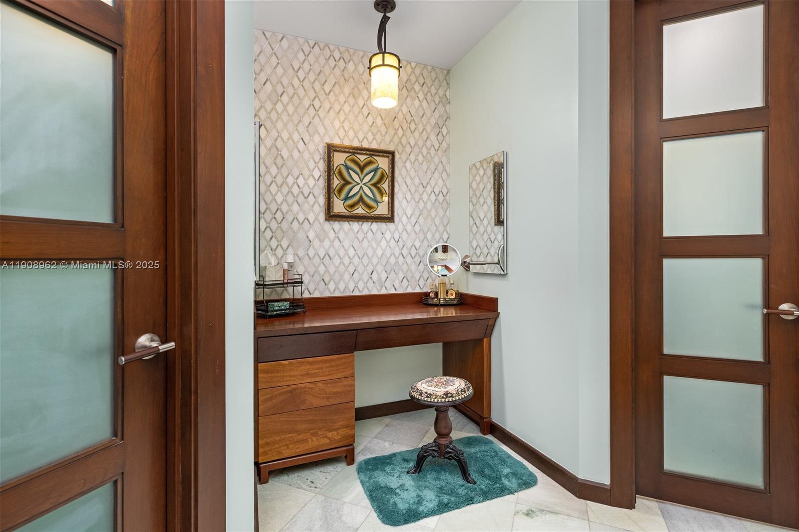 BAY COLONY SECTION OF THE - Residential Lease