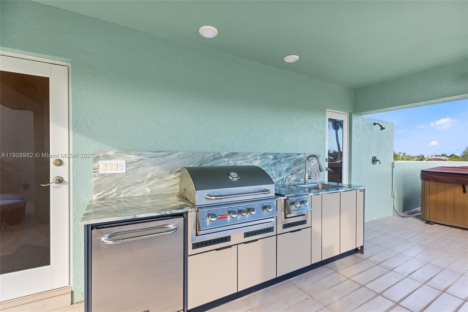 BAY COLONY SECTION OF THE - Residential Lease