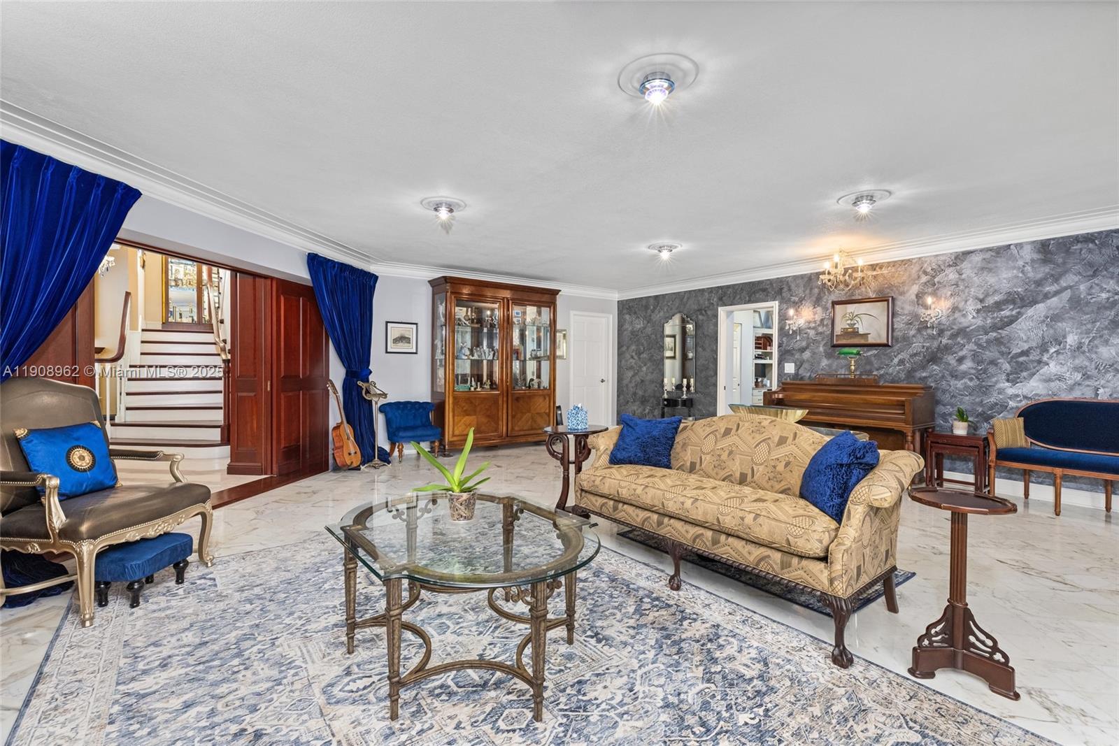 BAY COLONY SECTION OF THE - Residential Lease