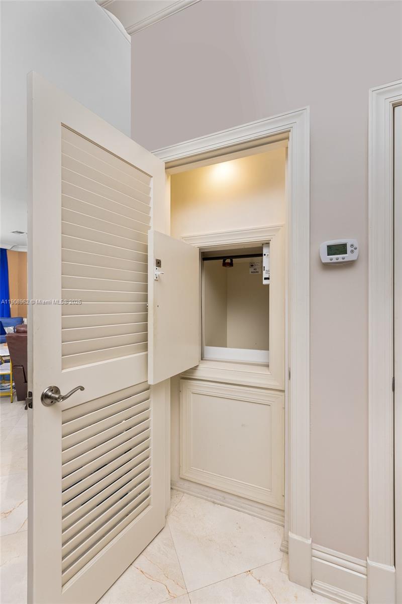 BAY COLONY SECTION OF THE - Residential Lease