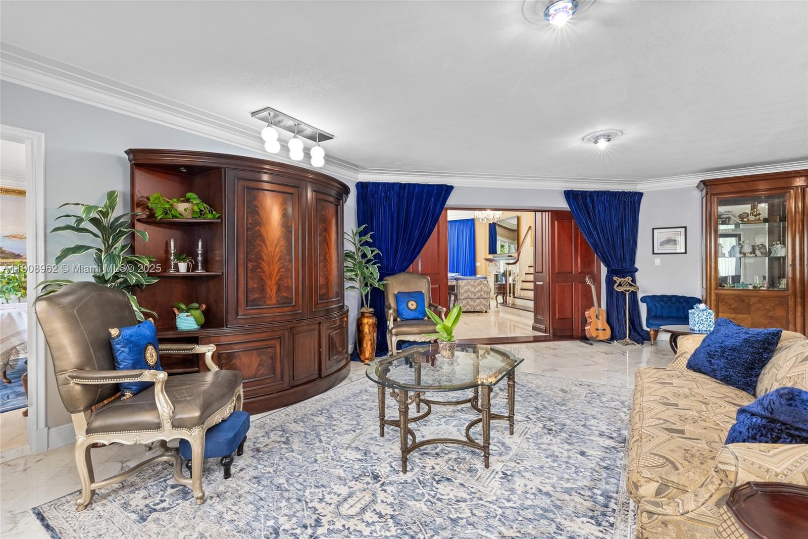 BAY COLONY SECTION OF THE - Residential Lease