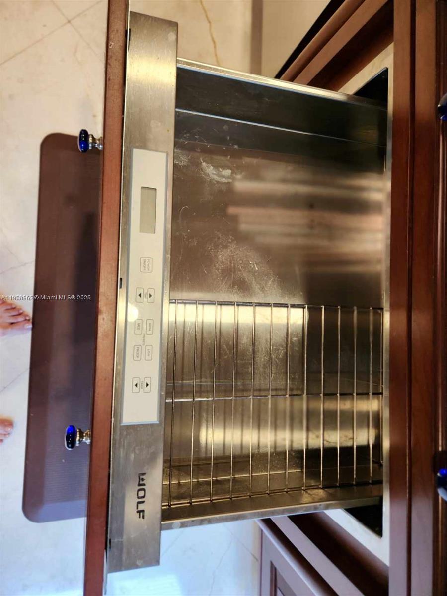 BAY COLONY SECTION OF THE - Residential Lease