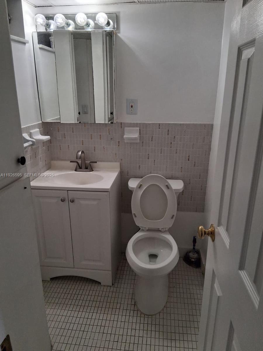 2905 Point East Dr L302