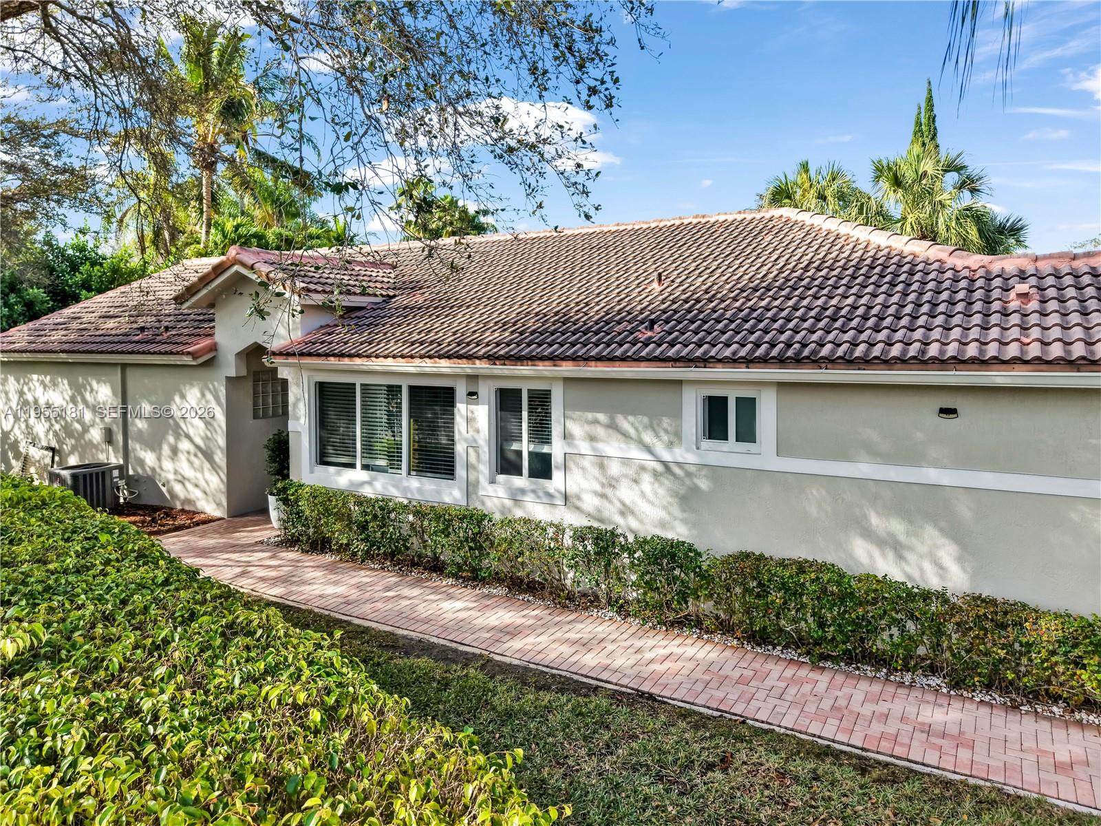 PEMBROKE ISLES II - Residential