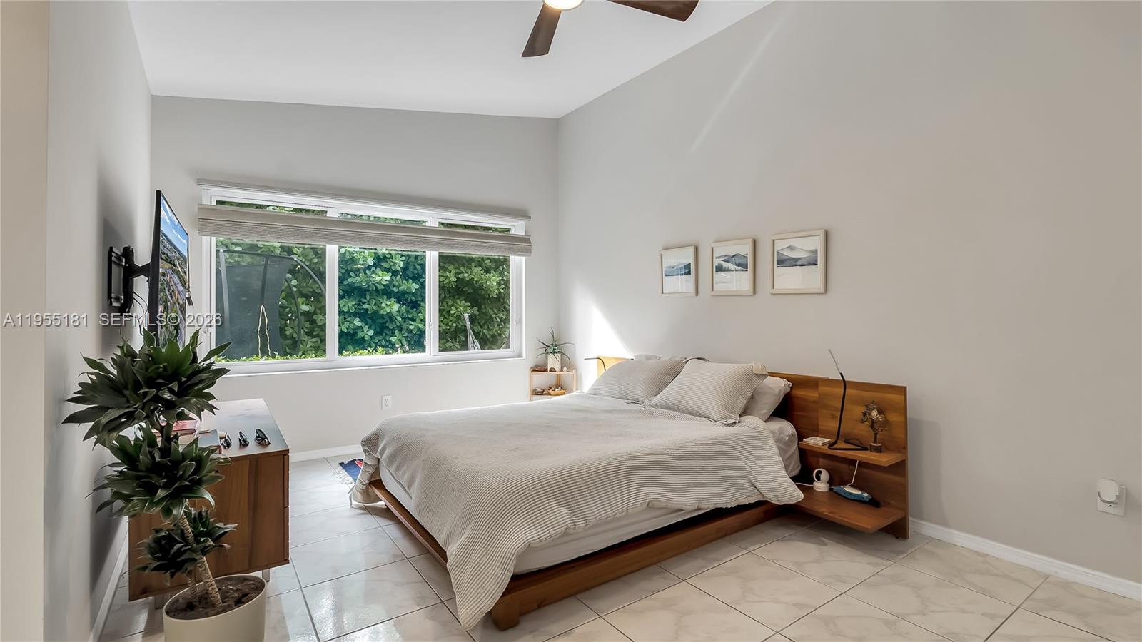 PEMBROKE ISLES II - Residential