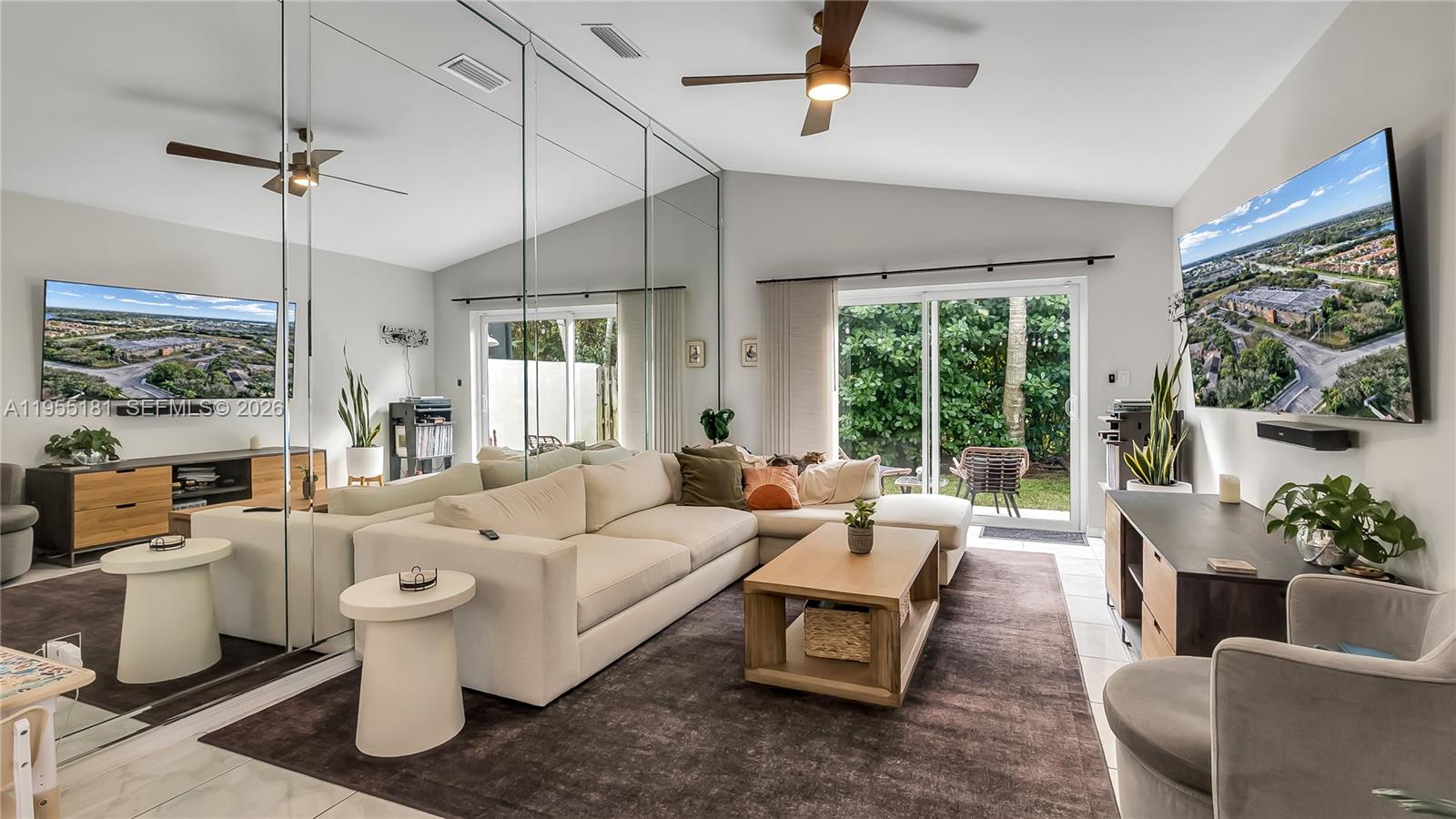 PEMBROKE ISLES II - Residential