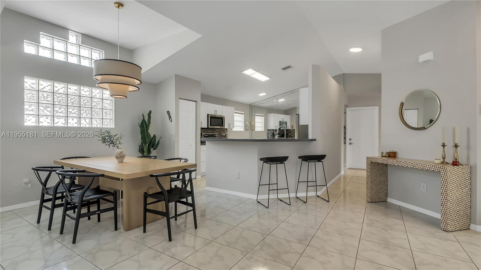 PEMBROKE ISLES II - Residential